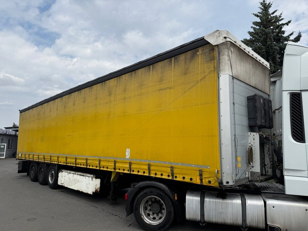 Schmitz Cargobull SCS24 - Planenauflieger: das Bild 1 Schmitz Cargobull SCS24 - Planenauflieger: das Bild 1