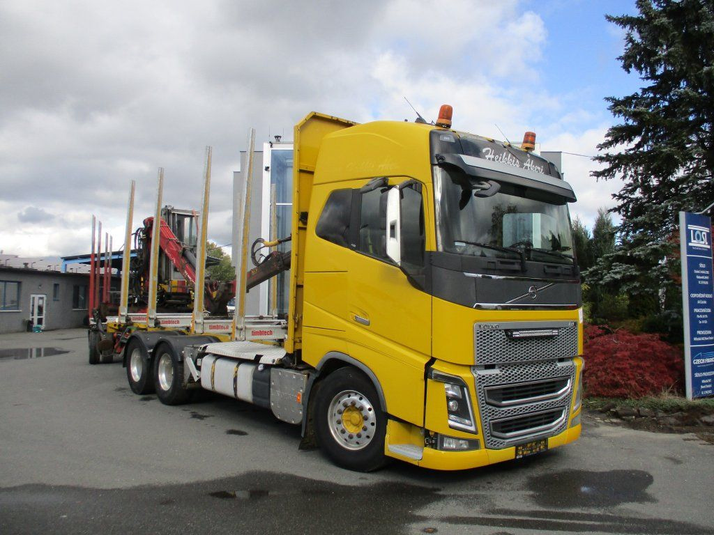 Volvo FH 16 750 6x4 + Fliegl - Holztransporter, Autokran: das Bild 3 Volvo FH 16 750 6x4 + Fliegl - Holztransporter, Autokran: das Bild 3