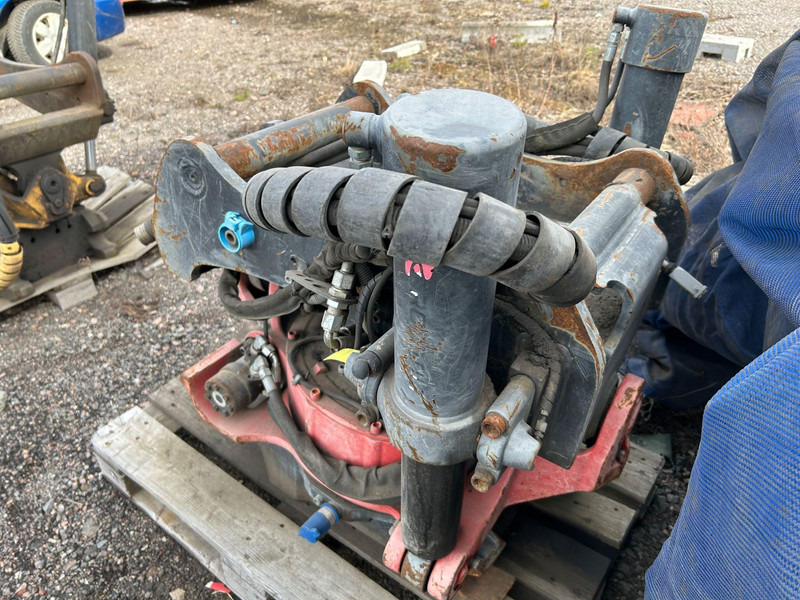 ROTOTILT R8 S70 - Anbauteil für Baumaschine: das Bild 2 ROTOTILT R8 S70 - Anbauteil für Baumaschine: das Bild 2