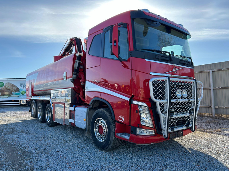 Volvo FH 500 8x4*4 KORP&SON 10000 + 10500 l / VACUUM Vacustar W1600R / PRESSURE Uraca KF716 - 350 l/min - 170 bar / TULOSSA - Saug-/ Spülfahrzeug: das Bild 2 Volvo FH 500 8x4*4 KORP&SON 10000 + 10500 l / VACUUM Vacustar W1600R / PRESSURE Uraca KF716 - 350 l/min - 170 bar / TULOSSA - Saug-/ Spülfahrzeug: das Bild 2