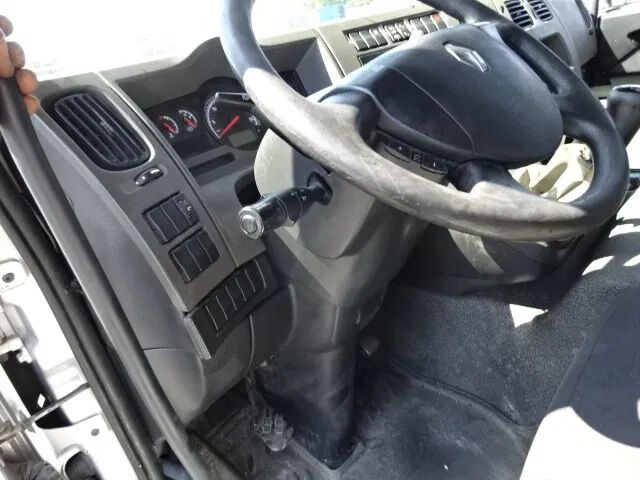 Renault Midlum 270 dxi - manual gearbox / steel suspension lames - Koffer LKW: das Bild 4 Renault Midlum 270 dxi - manual gearbox / steel suspension lames - Koffer LKW: das Bild 4