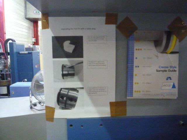 Flat pile feeder MBO F 76 Solo with independent drive for max. format of 72 x 102 cm and Cutting unit Herzog and Heymann H&H N 381 with Technifold Creasing tools - Druckmaschine: das Bild 4 Flat pile feeder MBO F 76 Solo with independent drive for max. format of 72 x 102 cm and Cutting unit Herzog and Heymann H&H N 381 with Technifold Creasing tools - Druckmaschine: das Bild 4