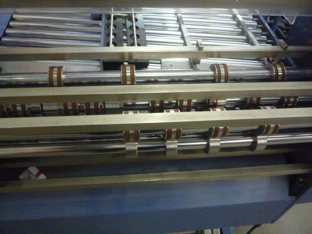 Flat pile feeder MBO F 76 Solo with independent drive for max. format of 72 x 102 cm and Cutting unit Herzog and Heymann H&H N 381 with Technifold Creasing tools - Druckmaschine: das Bild 2 Flat pile feeder MBO F 76 Solo with independent drive for max. format of 72 x 102 cm and Cutting unit Herzog and Heymann H&H N 381 with Technifold Creasing tools - Druckmaschine: das Bild 2