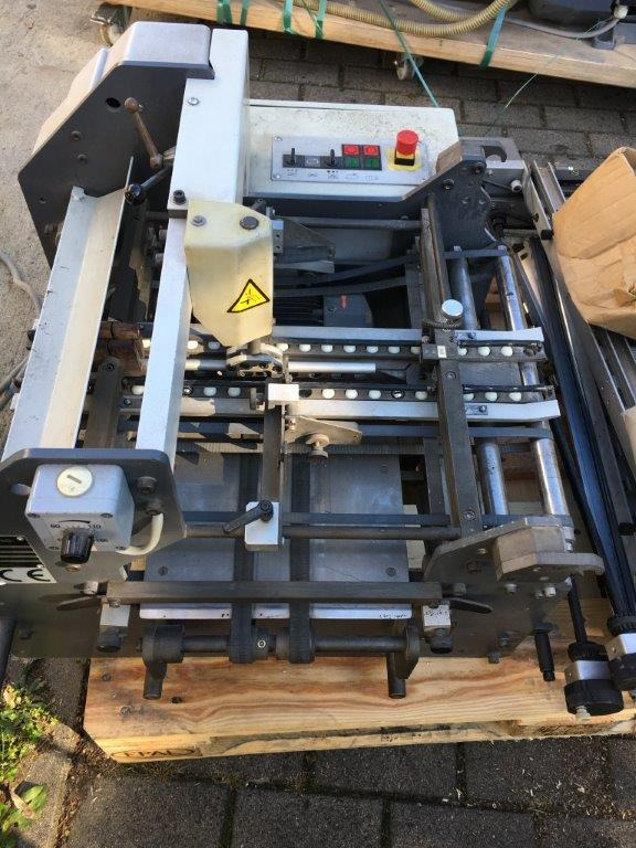 Heidelberg steel KBi 1-36 hook-in cross-fold unit - Falzmaschine: das Bild 3 Heidelberg steel KBi 1-36 hook-in cross-fold unit - Falzmaschine: das Bild 3