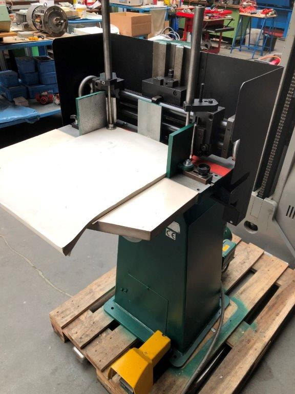 Karl Tränklein EK-D 100 double corner rounding machine - Bindemaschine: das Bild 1 Karl Tränklein EK-D 100 double corner rounding machine - Bindemaschine: das Bild 1