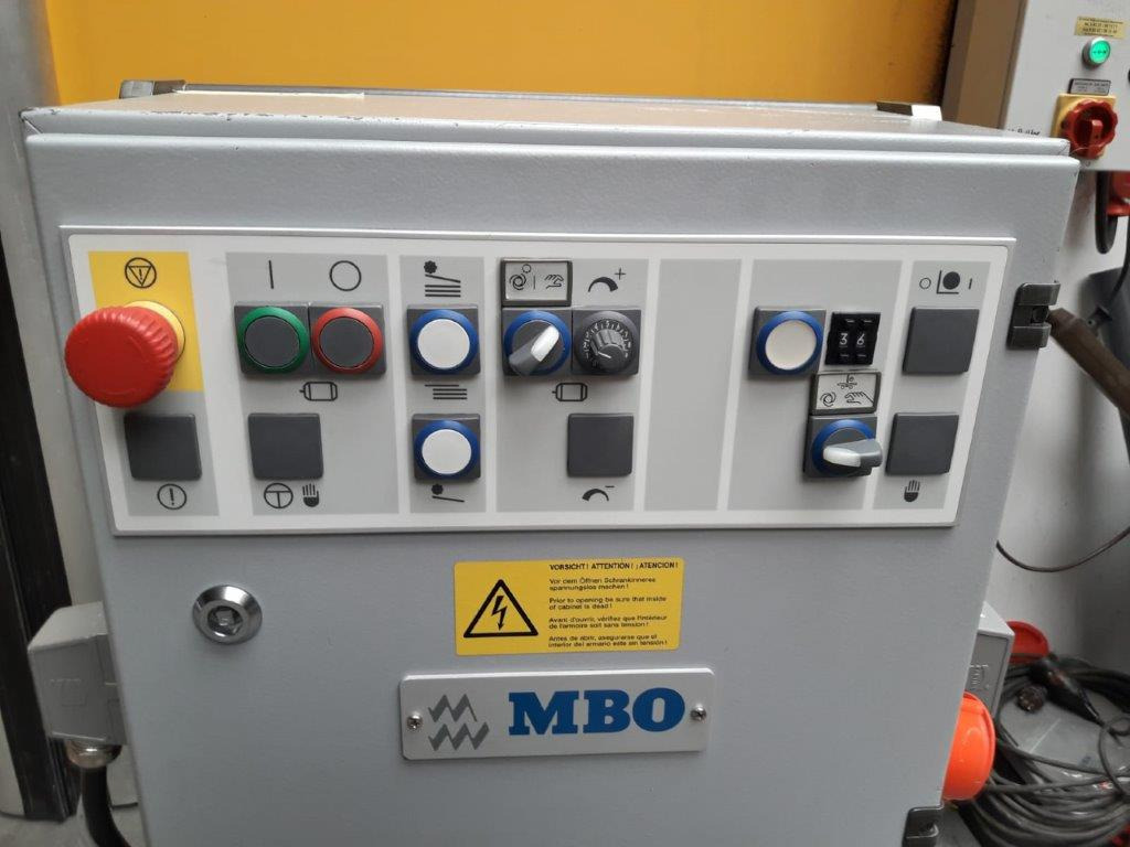 MBO Z2 mobile, 180° rotatable cross-fold unit with navigator control - Falzmaschine: das Bild 3 MBO Z2 mobile, 180° rotatable cross-fold unit with navigator control - Falzmaschine: das Bild 3