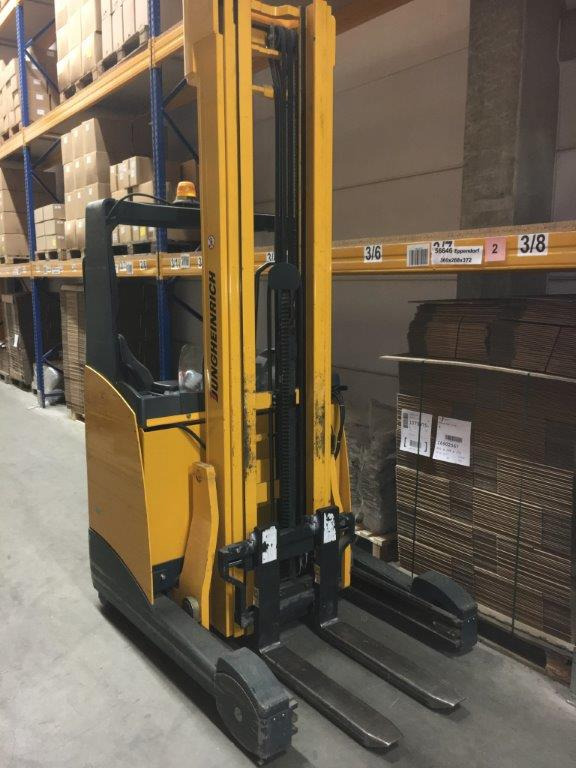 Reach truck Jungheinrich ETV 114 - Schubmaststapler: das Bild 1 Reach truck Jungheinrich ETV 114 - Schubmaststapler: das Bild 1