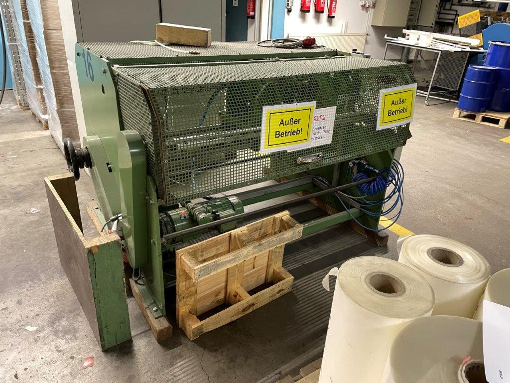Papierschneidemaschine Slitter rewinder with circular knife and mobile winding or unwinding: das Bild 10