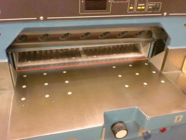 Wohlenberg WP 76 SPM high-speed cutter - Papierschneidemaschine: das Bild 5 Wohlenberg WP 76 SPM high-speed cutter - Papierschneidemaschine: das Bild 5