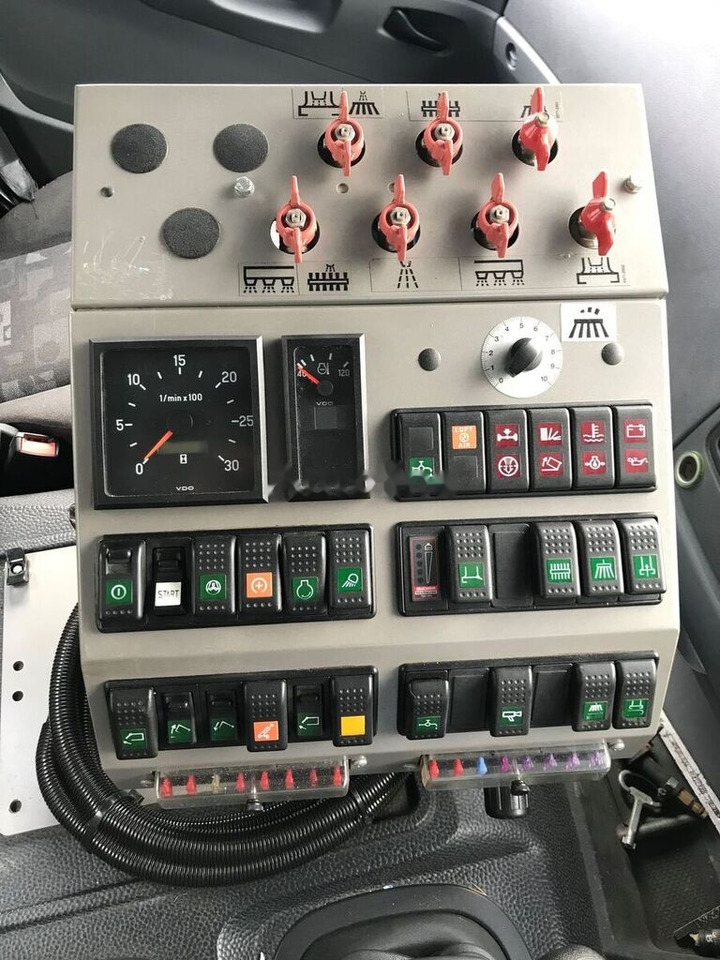 Bucher CityFant 60 - Kehrmaschine: das Bild 2 Bucher CityFant 60 - Kehrmaschine: das Bild 2