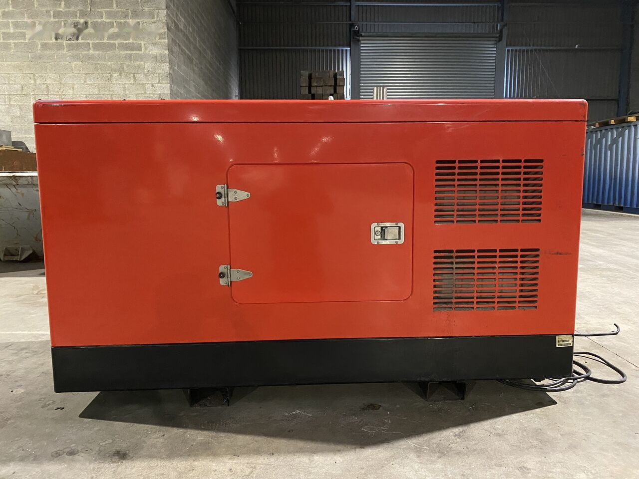 Genelec 45 kVa diesel - Stromgenerator: das Bild 4 Genelec 45 kVa diesel - Stromgenerator: das Bild 4