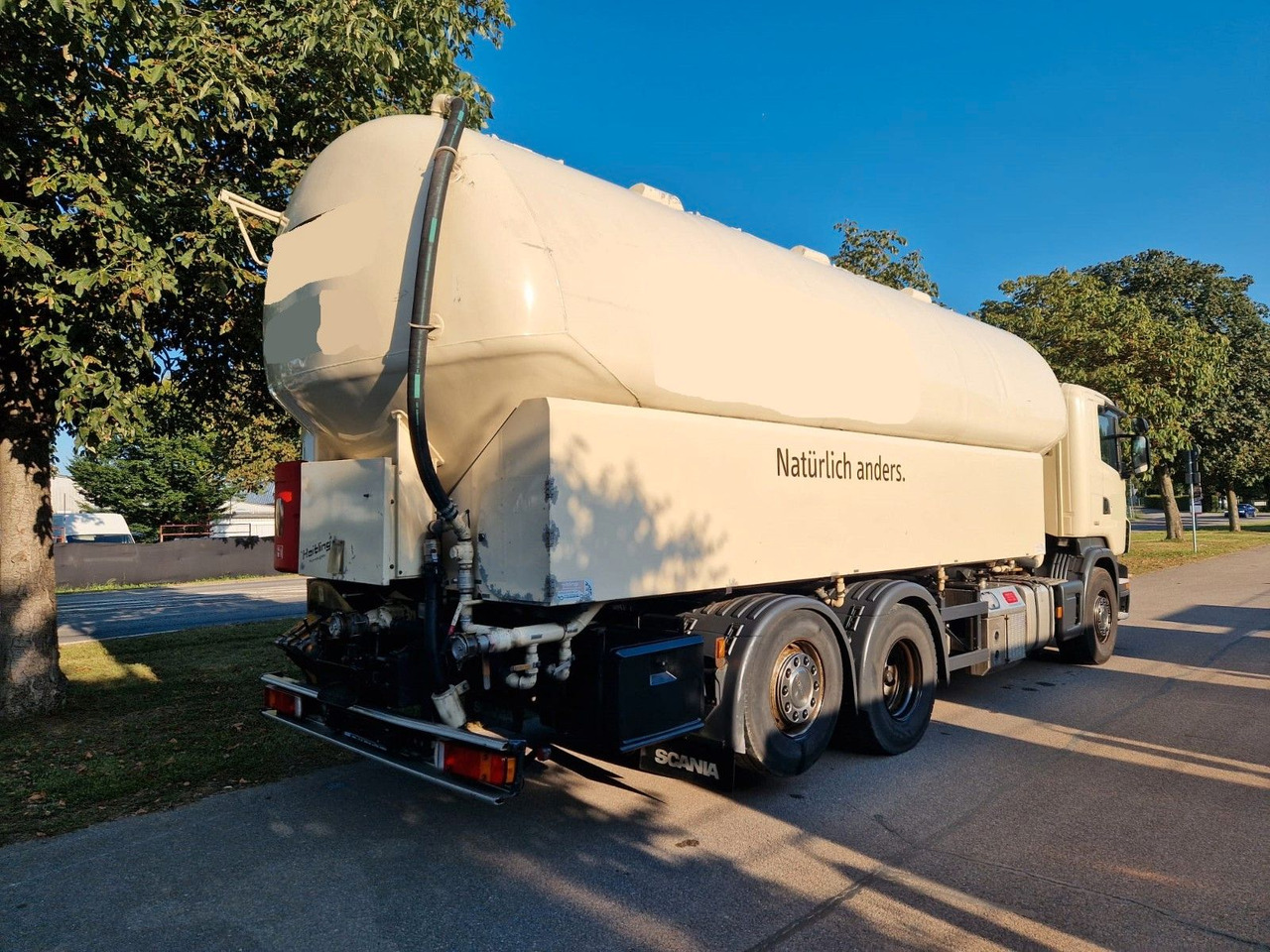 Scania R440 31m³ SILO 4 Kammer/Retarder/Kompressor/Lift - Andere Technik: das Bild 3 Scania R440 31m³ SILO 4 Kammer/Retarder/Kompressor/Lift - Andere Technik: das Bild 3