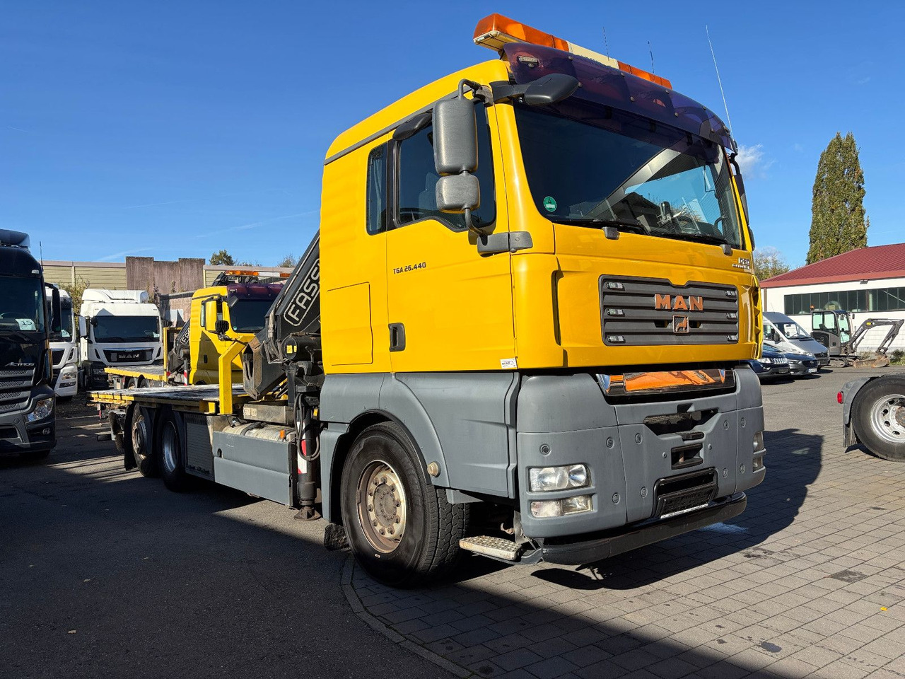 MAN TGA 26.440 FASSI F450AXP Containerauf./Lenkachse - Autokran: das Bild 3 MAN TGA 26.440 FASSI F450AXP Containerauf./Lenkachse - Autokran: das Bild 3