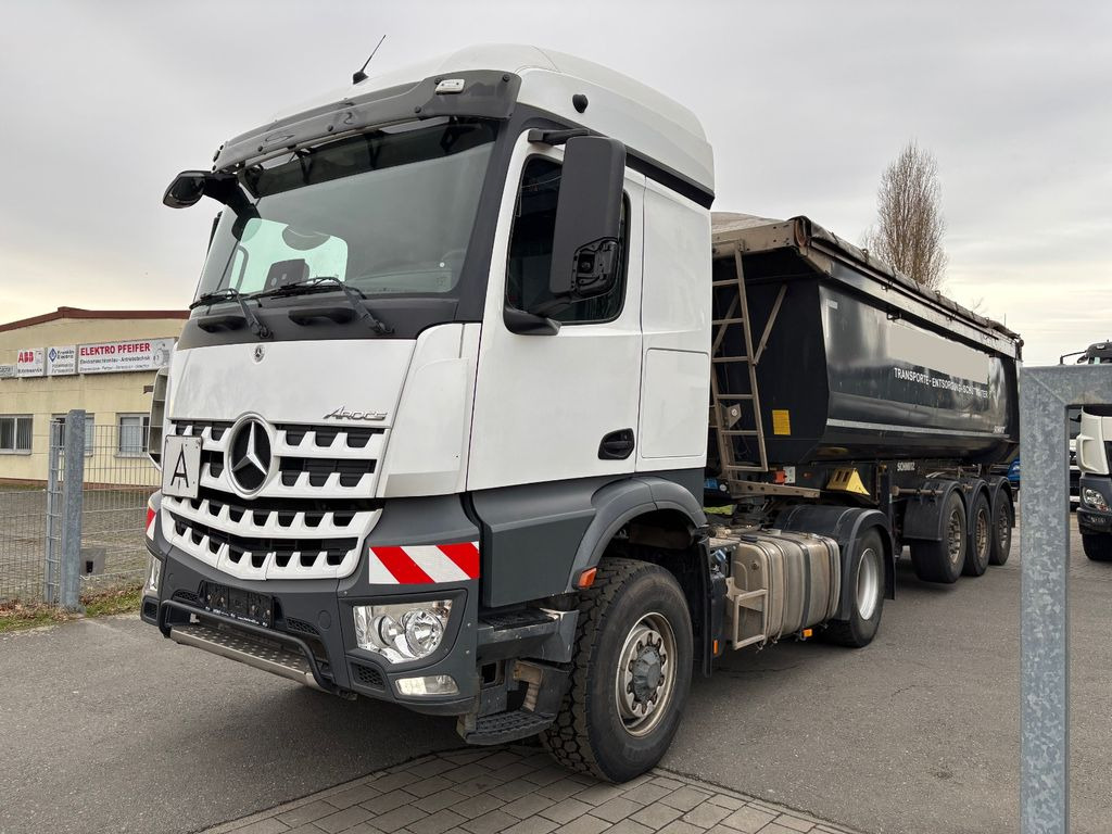 Mercedes-Benz 1845 4x4/Retarder/Kipphydraulik - Sattelzugmaschine: das Bild 1 Mercedes-Benz 1845 4x4/Retarder/Kipphydraulik - Sattelzugmaschine: das Bild 1