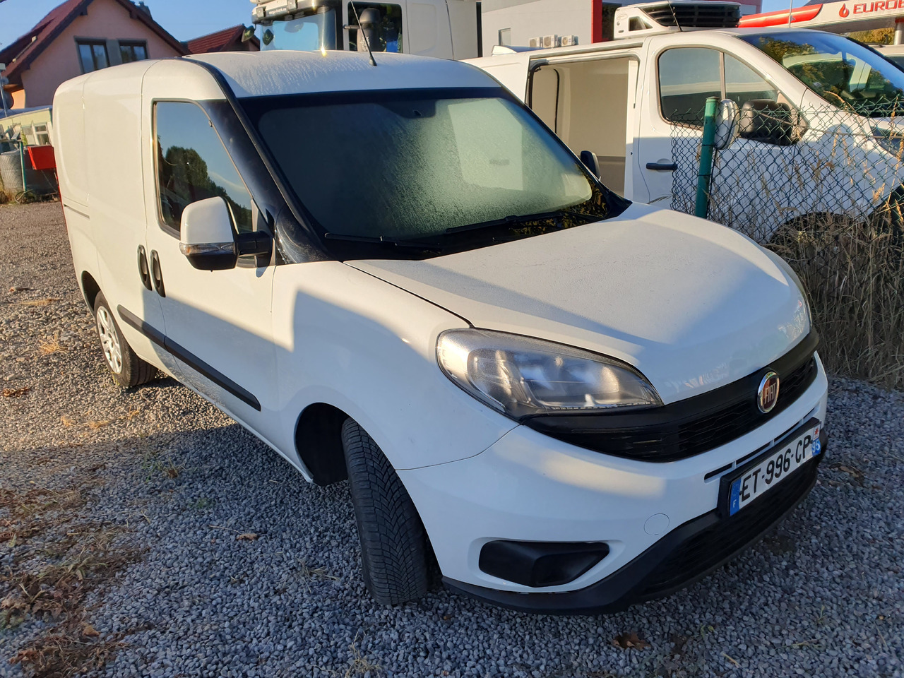FIAT DOBLO CHLODNIA THERMOKING KLIMA EURO6 - Kühltransporter: das Bild 4 FIAT DOBLO CHLODNIA THERMOKING KLIMA EURO6 - Kühltransporter: das Bild 4