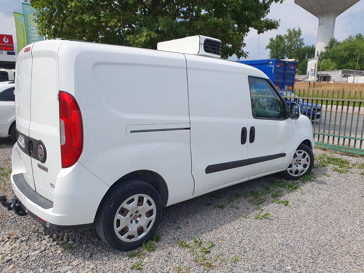 FIAT DOBLO LONG CHLODNIA carrier KLIMA EURO6 - Kühltransporter: das Bild 2 FIAT DOBLO LONG CHLODNIA carrier KLIMA EURO6 - Kühltransporter: das Bild 2