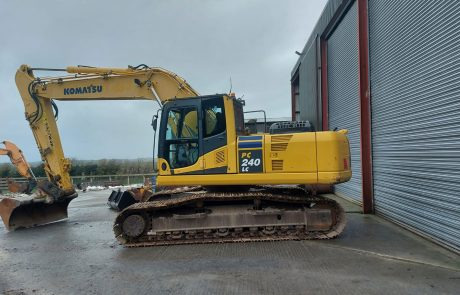 KOMATSU PC240LC-8 - Kettenbagger: das Bild 1 KOMATSU PC240LC-8 - Kettenbagger: das Bild 1