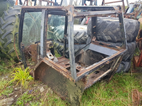 Case 5140, 5120, 5130, 5150 Cab Frame 241678a1, 1330957c3, 1340148c3 - Fahrerhaus: das Bild 2 Case 5140, 5120, 5130, 5150 Cab Frame 241678a1, 1330957c3, 1340148c3 - Fahrerhaus: das Bild 2