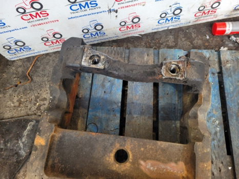 Claas Ares 500, 600, 800 Series 656 Rx Rz Front Axle Support Bolster 7700098196 - Federung: das Bild 5 Claas Ares 500, 600, 800 Series 656 Rx Rz Front Axle Support Bolster 7700098196 - Federung: das Bild 5