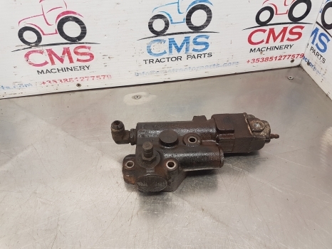Claas Ares 836, 816, 610rz Trailer Brake Valve Parts 153108045, 6005021939 - Bremsventil für Traktor: das Bild 1 Claas Ares 836, 816, 610rz Trailer Brake Valve Parts 153108045, 6005021939 - Bremsventil für Traktor: das Bild 1