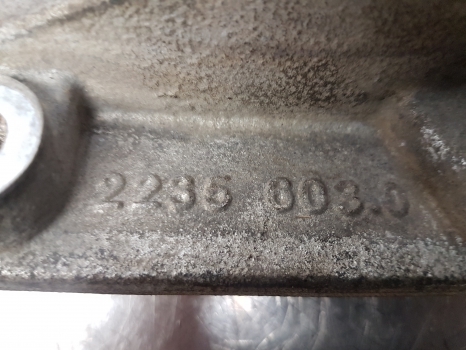 Claas Arion 530, 500, Cmatic,hexashift Alternator Support 0022356030, 0021608072 - Lichtmaschine für Traktor: das Bild 5 Claas Arion 530, 500, Cmatic,hexashift Alternator Support 0022356030, 0021608072 - Lichtmaschine für Traktor: das Bild 5
