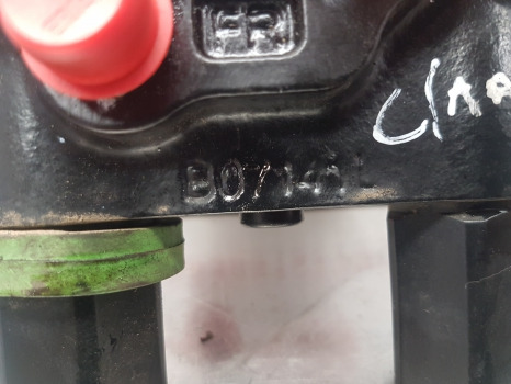 Claas Arion 530, Arion 500, 600, Brake Master Cylinder 11253932, 0021585080 - Bremsventil für Landmaschine: das Bild 4 Claas Arion 530, Arion 500, 600, Brake Master Cylinder 11253932, 0021585080 - Bremsventil für Landmaschine: das Bild 4