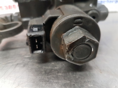 Claas Arion 640, 500, 600, Axion 950 Brake Valve Assy 0021505602, 0021514903 - Bremsventil für Landmaschine: das Bild 3 Claas Arion 640, 500, 600, Axion 950 Brake Valve Assy 0021505602, 0021514903 - Bremsventil für Landmaschine: das Bild 3