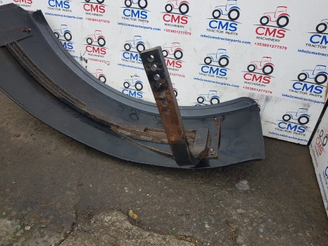 Deutz Agrotron M620 Cab Mudguard Carrier Support 04451212.3/10, 04451239/10 - Kotflügel: das Bild 3 Deutz Agrotron M620 Cab Mudguard Carrier Support 04451212.3/10, 04451239/10 - Kotflügel: das Bild 3