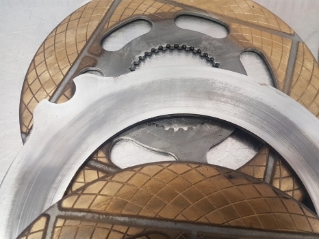 Fendt 818 Brake Disc Kit 835100321071, 716150150500 - Bremsscheibe für Landmaschine: das Bild 4 Fendt 818 Brake Disc Kit 835100321071, 716150150500 - Bremsscheibe für Landmaschine: das Bild 4