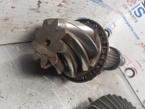 Fiat 160-90, 140-90, 180-90 Rear Axle Bevel Gear 5128099, 5113838, 5127094 - Hinterachse für Traktor: das Bild 3 Fiat 160-90, 140-90, 180-90 Rear Axle Bevel Gear 5128099, 5113838, 5127094 - Hinterachse für Traktor: das Bild 3