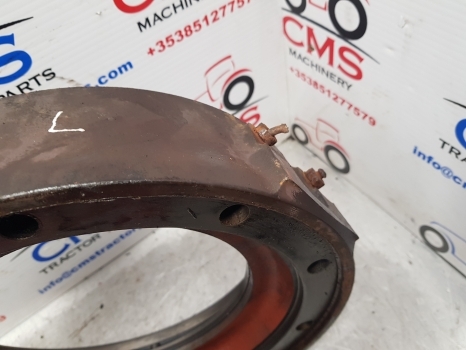 Fiat 70-90 New Holland Rear Axle Spacer Housing 5117649, 5153477, 5168571 - Hinterachse für Traktor: das Bild 5 Fiat 70-90 New Holland Rear Axle Spacer Housing 5117649, 5153477, 5168571 - Hinterachse für Traktor: das Bild 5