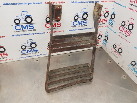 Fiat 80-90, 70-90, 100-90, 110-90 Foot Step Lhs 5132823, 5129121, 5150244 - Trittbrett: das Bild 1 Fiat 80-90, 70-90, 100-90, 110-90 Foot Step Lhs 5132823, 5129121, 5150244 - Trittbrett: das Bild 1