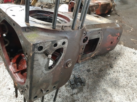 Hinterachse für Traktor Fiat 90-90, 100-90, 110-90 Rear Axle Center Housing 5127408: das Bild 6