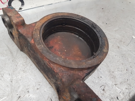 Vorderachse für Traktor Ford 10, 40 Series 8240, 7840 Front Axle Support Car116841, 1-33-741-808, 18422: das Bild 7