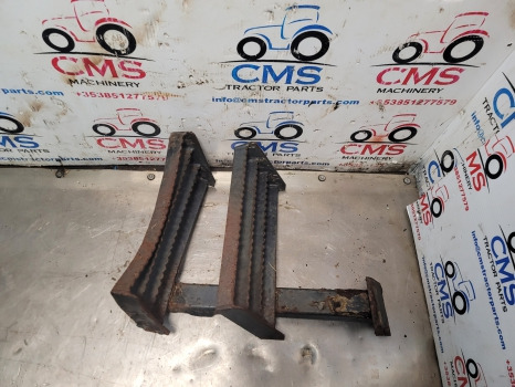 Ford 3930, 4630, 4830, 5030 Cab Footstep, Step Lhs E9nn16r500bb24m - Trittbrett: das Bild 3 Ford 3930, 4630, 4830, 5030 Cab Footstep, Step Lhs E9nn16r500bb24m - Trittbrett: das Bild 3