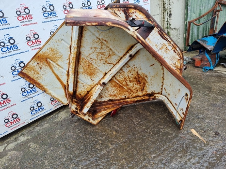 Ford 5000, 6000, 7000 Mudguard Pair Genuine, 82008463, 82008463 - Kotflügel: das Bild 4 Ford 5000, 6000, 7000 Mudguard Pair Genuine, 82008463, 82008463 - Kotflügel: das Bild 4