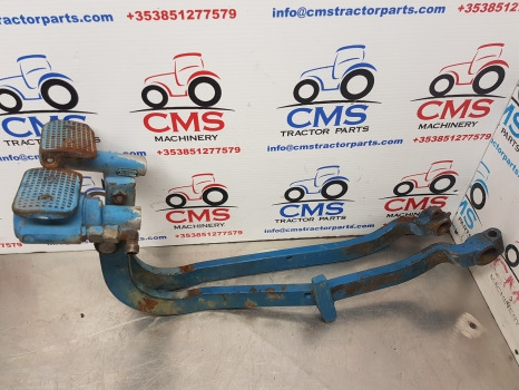 Ford 5000. 6600, 7000 Brake Pedal With Air Brake Cylinder Pair 338020106 - Pedal für Landmaschine: das Bild 1 Ford 5000. 6600, 7000 Brake Pedal With Air Brake Cylinder Pair 338020106 - Pedal für Landmaschine: das Bild 1