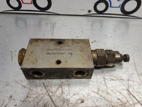 Ford 555 Hydraulic Check Valve 81873170 , Sauer-sundstrand Rpl06/c5-unf 495 - Hydraulik ventil für Traktor: das Bild 1 Ford 555 Hydraulic Check Valve 81873170 , Sauer-sundstrand Rpl06/c5-unf 495 - Hydraulik ventil für Traktor: das Bild 1