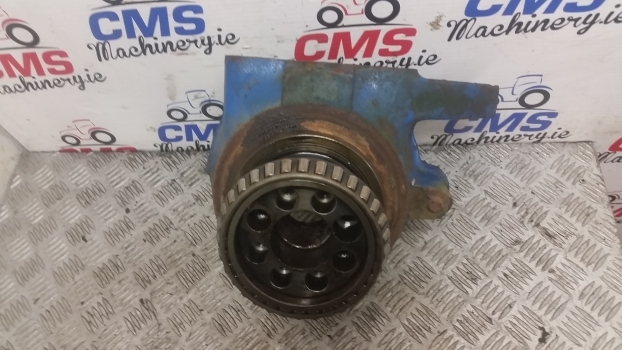 Ford 8240, 8340 709hd Carraro Front Axle Spindle Left Car125157, 1-33-741-662 - Lenkung für Traktor: das Bild 2 Ford 8240, 8340 709hd Carraro Front Axle Spindle Left Car125157, 1-33-741-662 - Lenkung für Traktor: das Bild 2