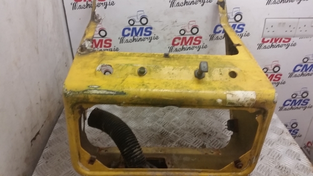 Ford Digger 555 Dashboard Plastic Panel. Check The Photos. - Armaturenbrett für Baggerlader: das Bild 2 Ford Digger 555 Dashboard Plastic Panel. Check The Photos. - Armaturenbrett für Baggerlader: das Bild 2