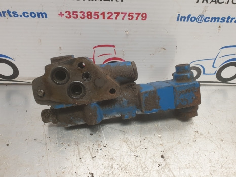 Ford New Holland 6640, Ts110 40, Ts Trailer Brake Valve Distributor 81874969 - Bremsteile: das Bild 4 Ford New Holland 6640, Ts110 40, Ts Trailer Brake Valve Distributor 81874969 - Bremsteile: das Bild 4