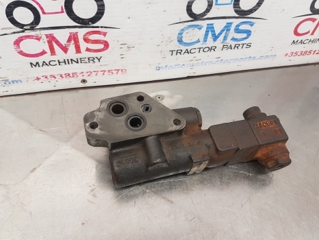 Ford New Holland 7840, 40 Serie Hydraulic Brake Valve For Parts Only F0nn2n073bd - Bremsventil für Traktor: das Bild 4 Ford New Holland 7840, 40 Serie Hydraulic Brake Valve For Parts Only F0nn2n073bd - Bremsventil für Traktor: das Bild 4