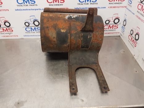 Ford New Holland 7840, 40 Series Air Filter Box 82008592, E9nn9c602cb11m - Luftfilter für Traktor: das Bild 1 Ford New Holland 7840, 40 Series Air Filter Box 82008592, E9nn9c602cb11m - Luftfilter für Traktor: das Bild 1