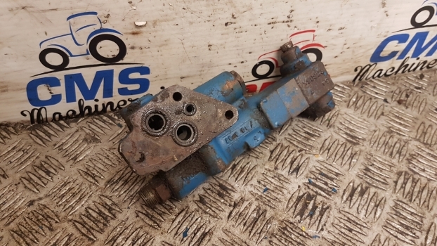 Ford, New Holland 8340, Ts Trailer Brake Valve Distributor 81874969, 1535108113 - Bremsventil für Traktor: das Bild 4 Ford, New Holland 8340, Ts Trailer Brake Valve Distributor 81874969, 1535108113 - Bremsventil für Traktor: das Bild 4