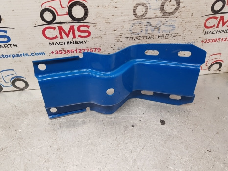 Ford Q, Sq Cab, 10, Tw, 30, 600 Series Cab Mudguard Bracket Support D5nn16n318a - Kotflügel: das Bild 5 Ford Q, Sq Cab, 10, Tw, 30, 600 Series Cab Mudguard Bracket Support D5nn16n318a - Kotflügel: das Bild 5
