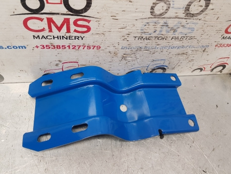 Ford Q, Sq Cab, 10, Tw, 30, 600 Series Cab Mudguard Bracket Support D5nn16n318a - Kotflügel: das Bild 2 Ford Q, Sq Cab, 10, Tw, 30, 600 Series Cab Mudguard Bracket Support D5nn16n318a - Kotflügel: das Bild 2