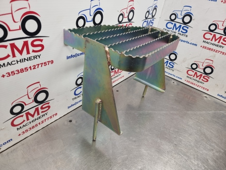 Ford Tw, 30 Series, Tw10, Tw30 Cab Top Footstep, Step Rhs D8nn7r344ba, 83913276 - Trittbrett: das Bild 1 Ford Tw, 30 Series, Tw10, Tw30 Cab Top Footstep, Step Rhs D8nn7r344ba, 83913276 - Trittbrett: das Bild 1