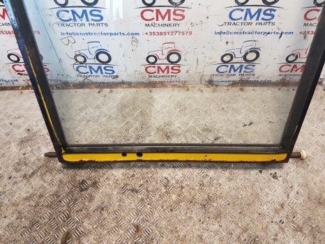 Jcb 3cx Sitemaster Rear Window Frame With Glass 121/07000, 92606001, 657/00018 - Fenster und Teile für Baggerlader: das Bild 2 Jcb 3cx Sitemaster Rear Window Frame With Glass 121/07000, 92606001, 657/00018 - Fenster und Teile für Baggerlader: das Bild 2