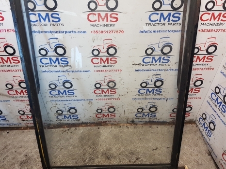 Jcb 3cx Sitemaster Rear Window Frame With Glass 121/07000, 92606001, 657/00018 - Fenster und Teile für Baggerlader: das Bild 3 Jcb 3cx Sitemaster Rear Window Frame With Glass 121/07000, 92606001, 657/00018 - Fenster und Teile für Baggerlader: das Bild 3
