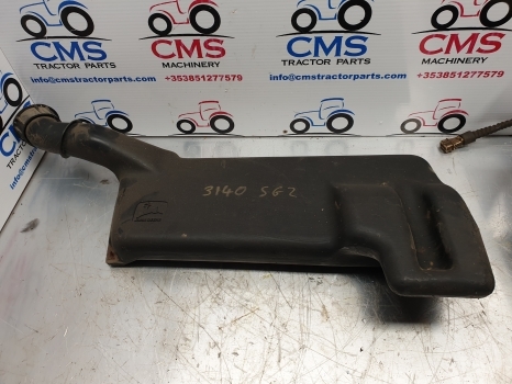 John Deere 40 And 50 Series Windscreen Washer Tank Al38192 - Windschutzscheibe für Traktor: das Bild 1 John Deere 40 And 50 Series Windscreen Washer Tank Al38192 - Windschutzscheibe für Traktor: das Bild 1